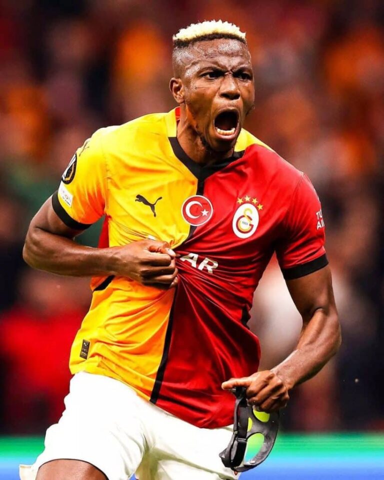 Victor Osimhen celebrating a goal for Galatasaray, targeted by Barcelona as Robert Lewandowski's replacement.